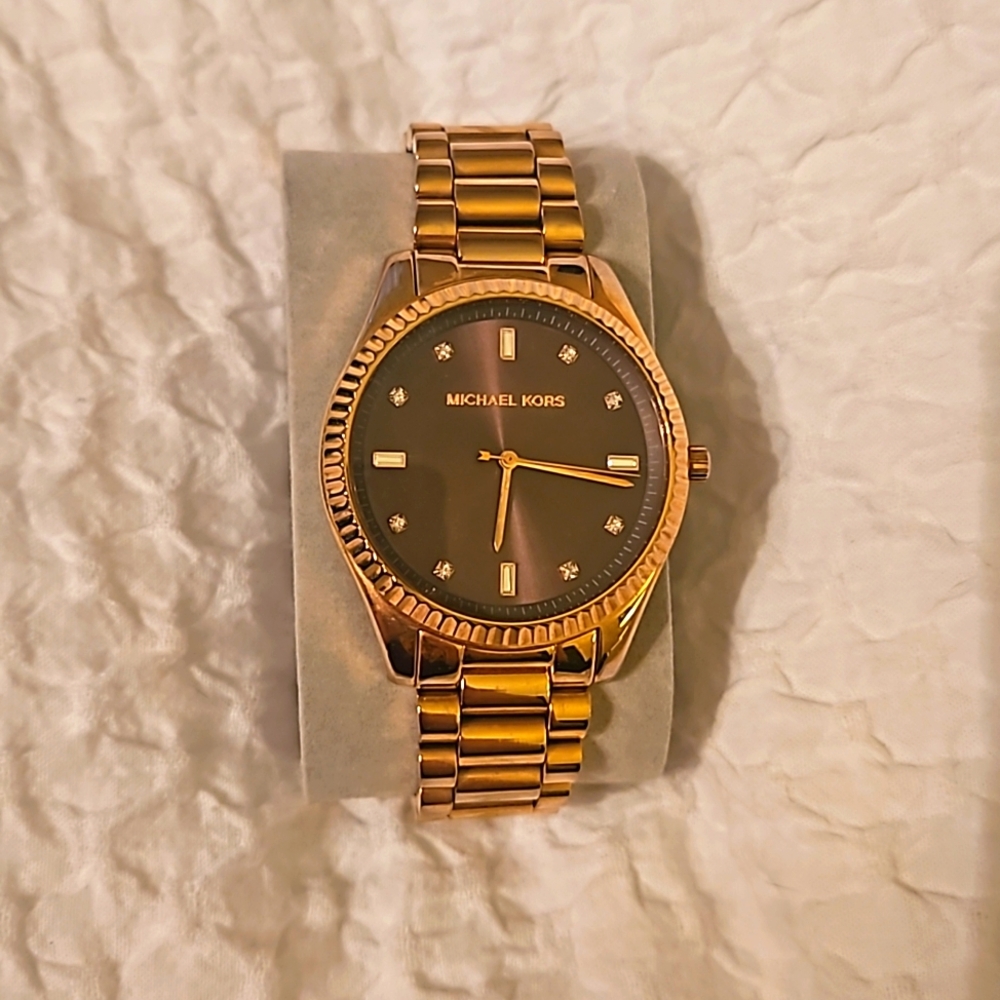 Michael Kors rose gold watch